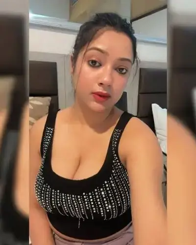 Call Girls Service Mauranipur
