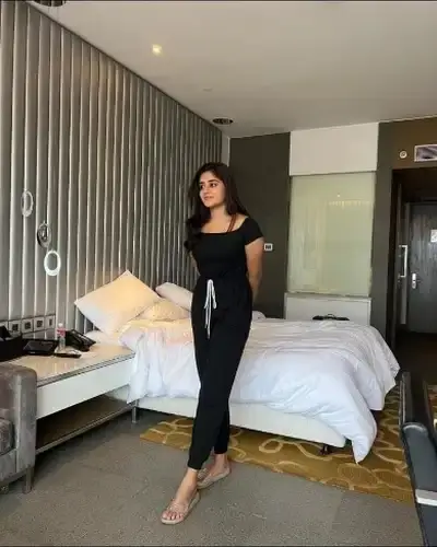 Mauranipur Call Girl Service